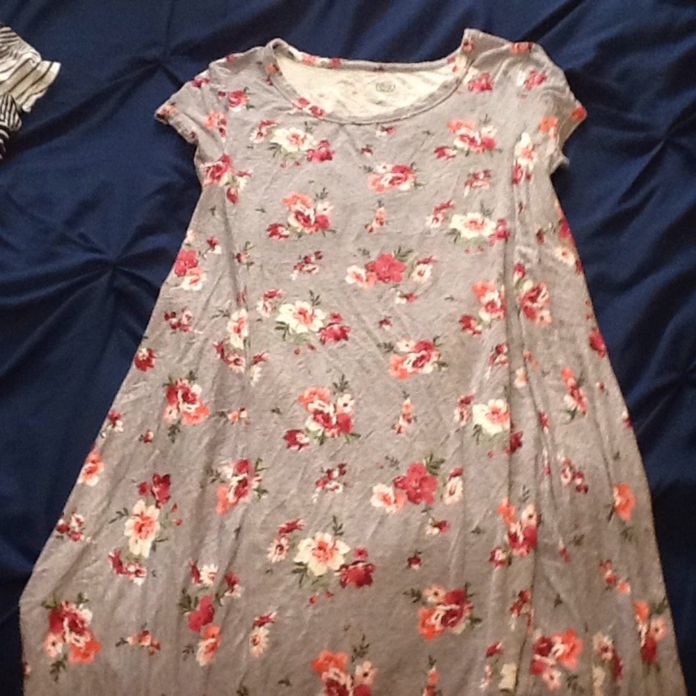 2 mini dresses - Picture 3 of 4
